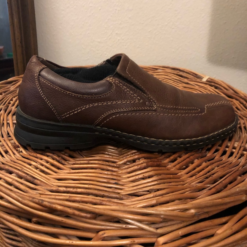 Men’s brown leather dockers shoe